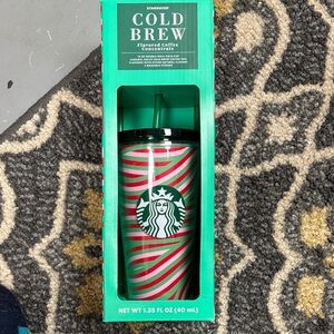 Starbucks Festive Red and Green Tumbler gift set